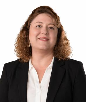 Simya Özkazanlı