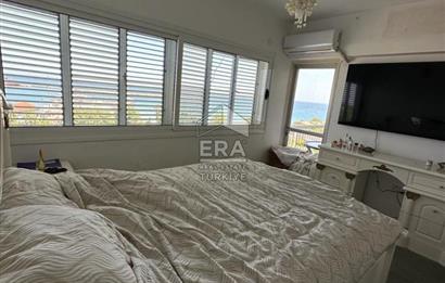 3+1 FLAT IN THE CENTER OF KYRENIA, ZERO TO THE SEA