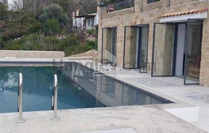 VILLA WITH POOL FOR SALE IN KYRENIA LAPTA