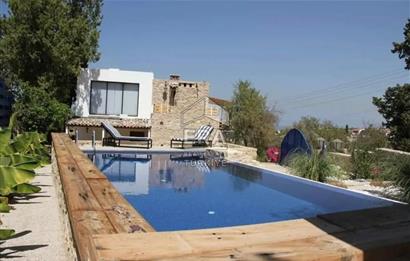 VILLA WITH POOL FOR SALE IN OZANKOY, KYRENIA