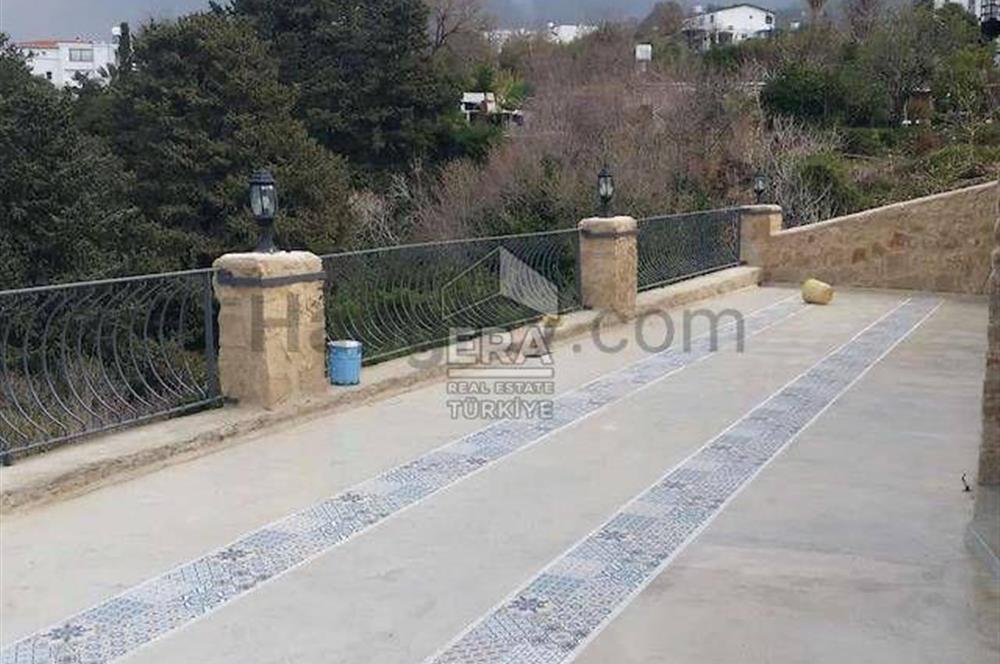 VILLA WITH POOL FOR SALE IN KYRENIA LAPTA