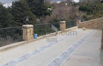 VILLA WITH POOL FOR SALE IN KYRENIA LAPTA