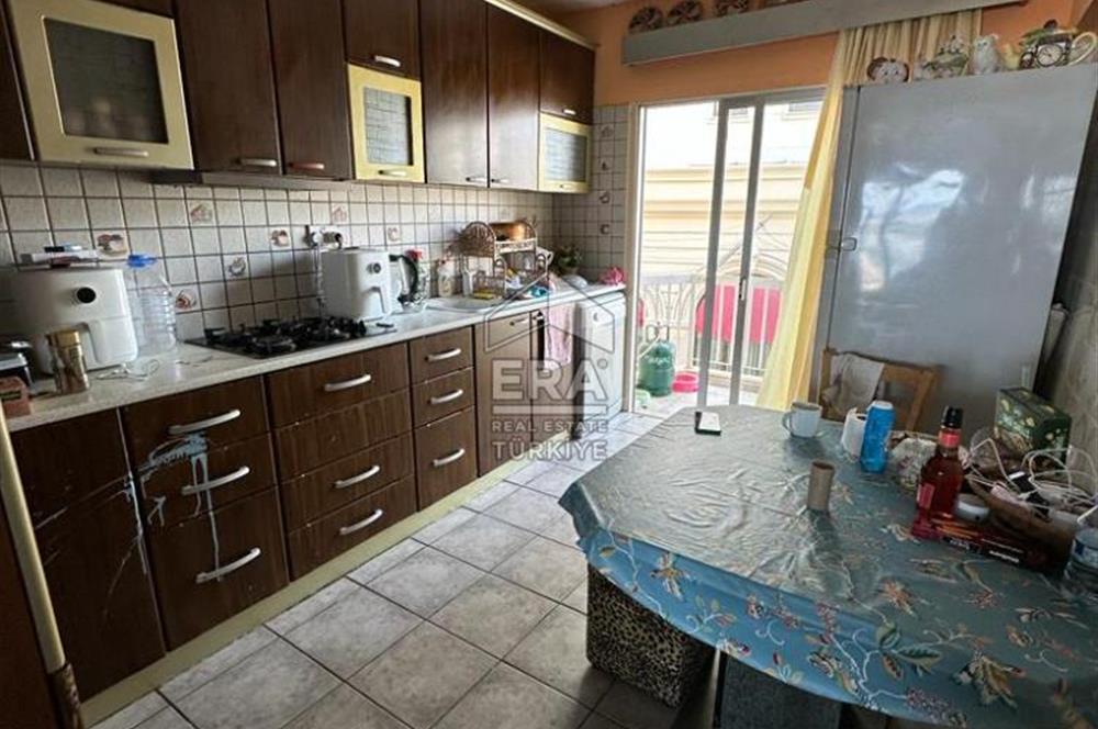 3+1 FLAT IN THE CENTER OF KYRENIA, ZERO TO THE SEA