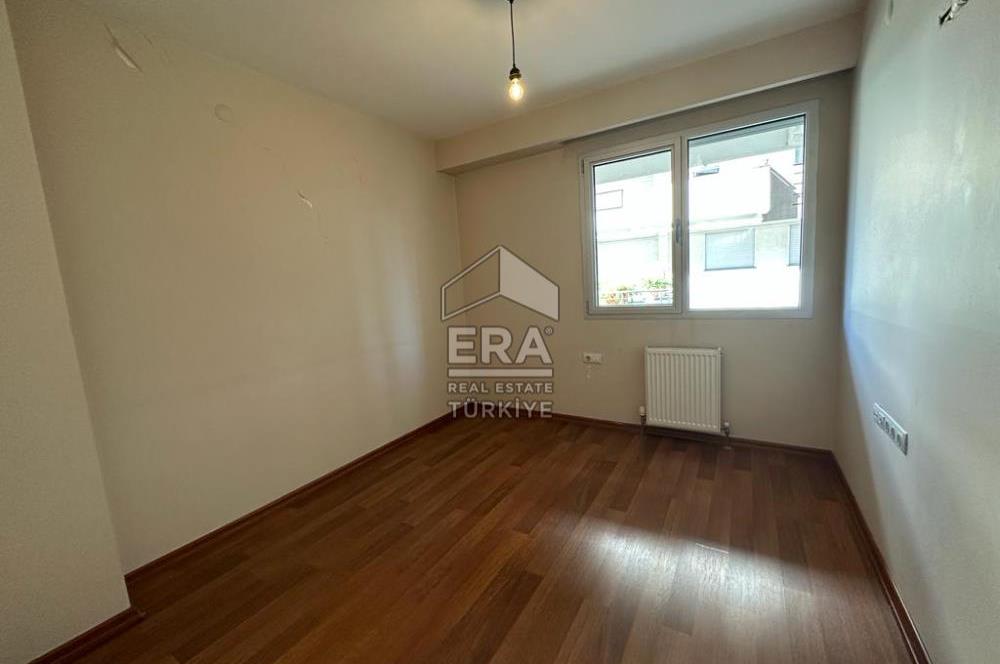 Bayraklı Mansuroğlu Mahallesi Selenova Evleri Kiralık 3+1 Daire