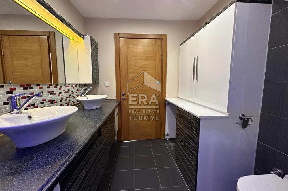 Bayraklı Mansuroğlu Mahallesi Selenova Evleri Kiralık 3+1 Daire