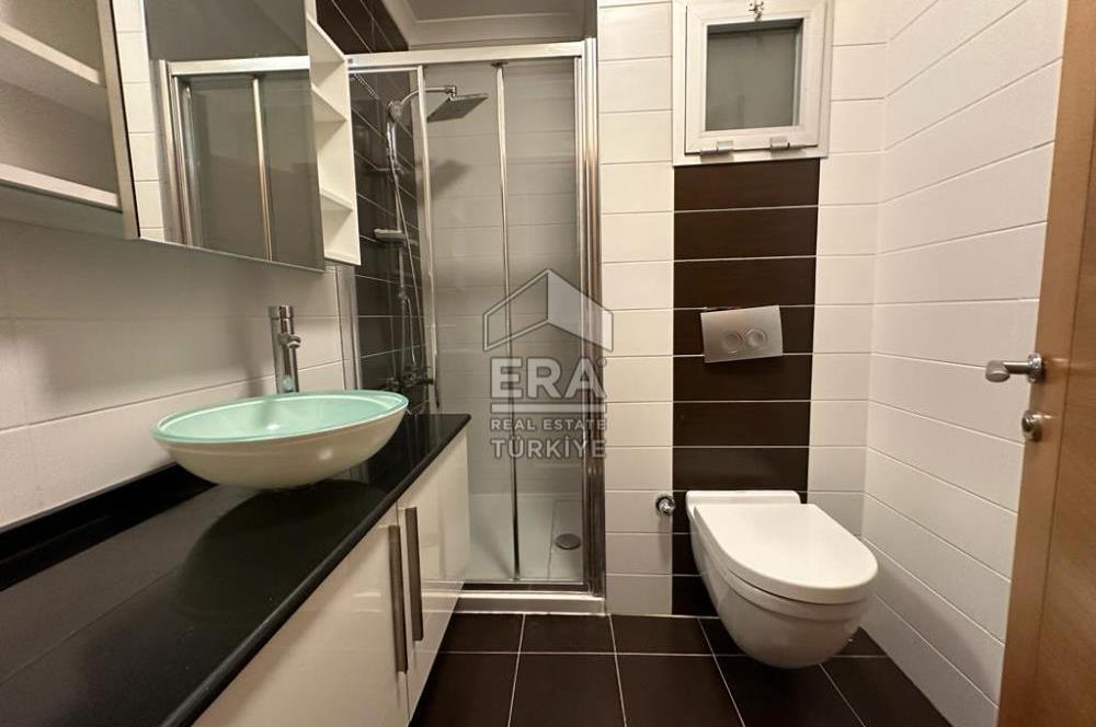 Bayraklı Mansuroğlu Mahallesi Selenova Evleri Kiralık 3+1 Daire