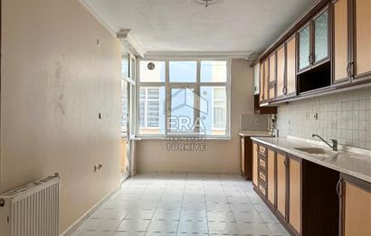 ERA SÖZ DEN BANDIRMA CADDESİ ÜZERİNDE KİRALIK ARAKAT 3+1 DAİRE