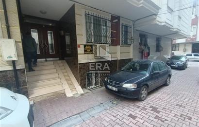 BAHÇELİEVLER FÜZE SOKAKTA SATILIK DAİRE