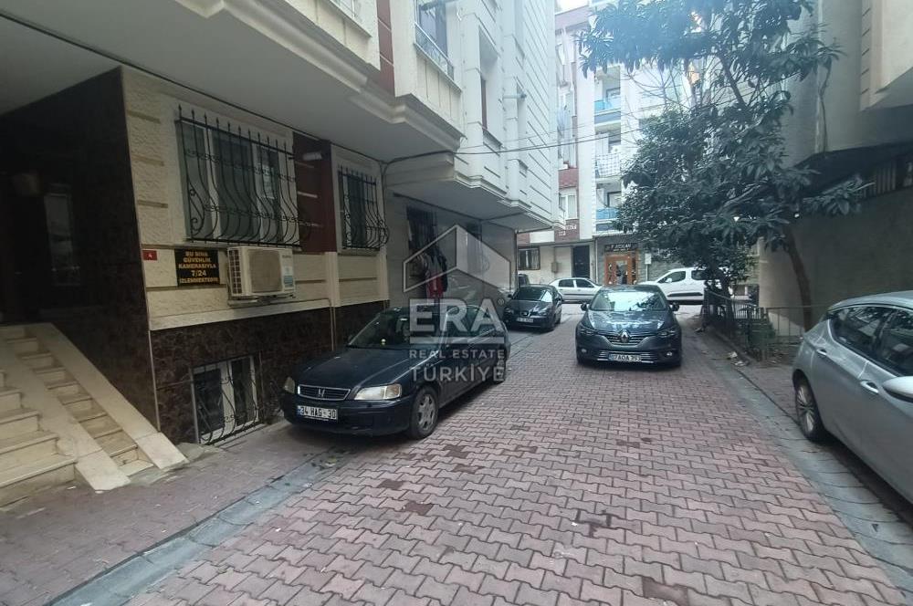 BAHÇELİEVLER FÜZE SOKAKTA SATILIK DAİRE