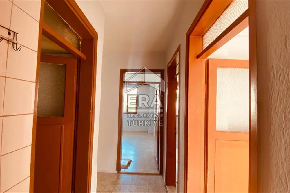 ERA NİVA'DAN BORNOVA ÜMİT MAHALLESİ'DE SATILIK DAİRE