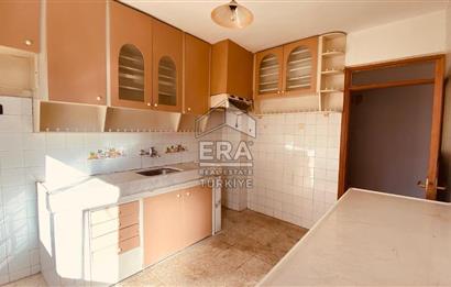 ERA NİVA'DAN BORNOVA ÜMİT MAHALLESİ'DE SATILIK DAİRE