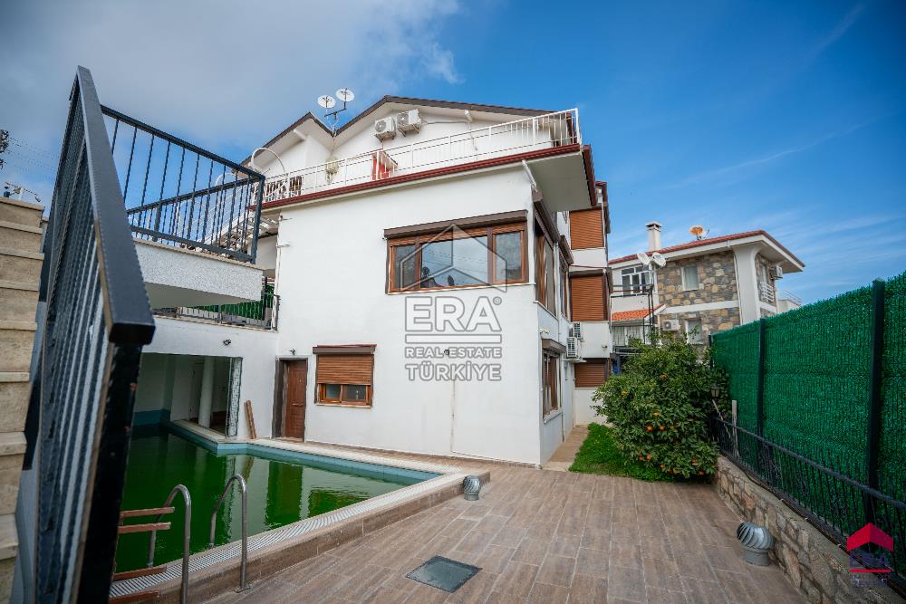 Datça Merkezde Satılık 11 Odalı 40 Yataklı Butik Otel