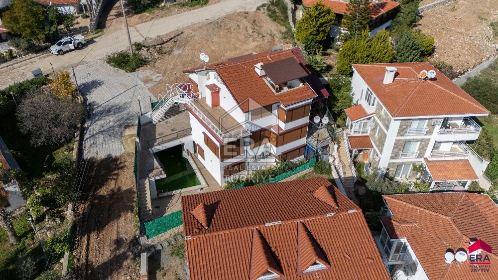 Datça Merkezde Satılık 11 Odalı 40 Yataklı Butik Otel