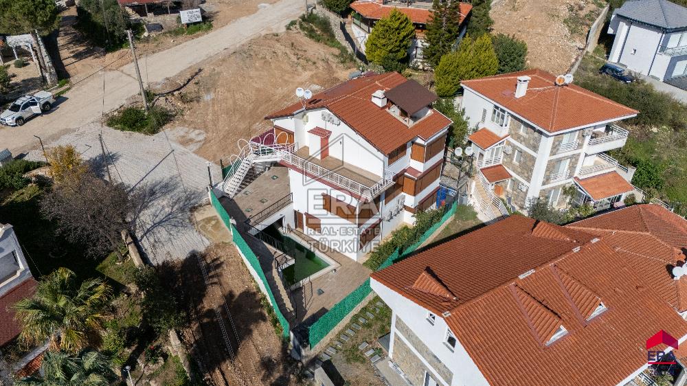 Datça Merkezde Satılık 11 Odalı 40 Yataklı Butik Otel