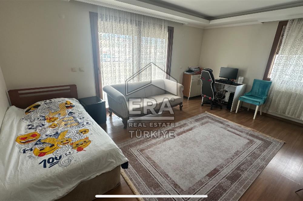 karşıyaka 4+1 300m2 teraslı daire