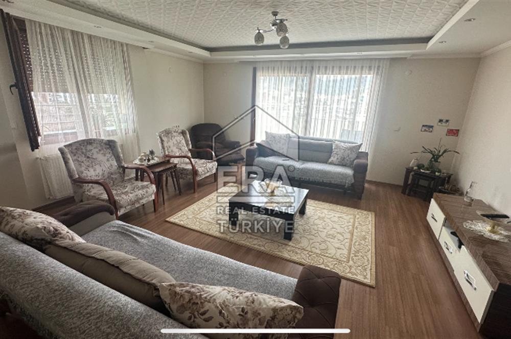 karşıyaka 4+1 300m2 teraslı daire