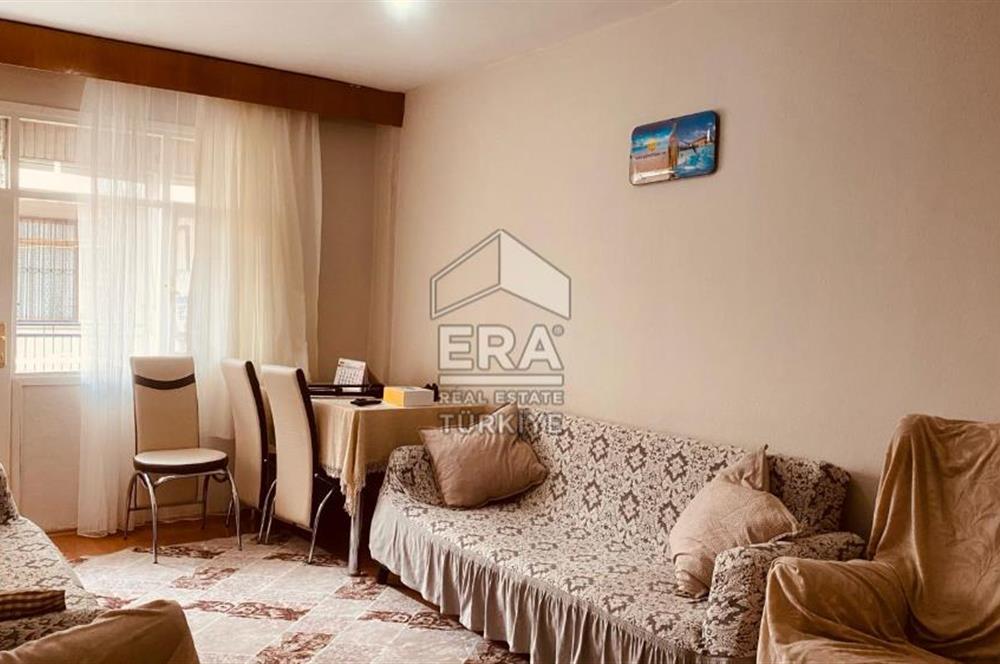 ERA NİVA'DAN BORNOVA ÜMİT MAHALLESIN'DE SATILIK 2+1 DAİRE