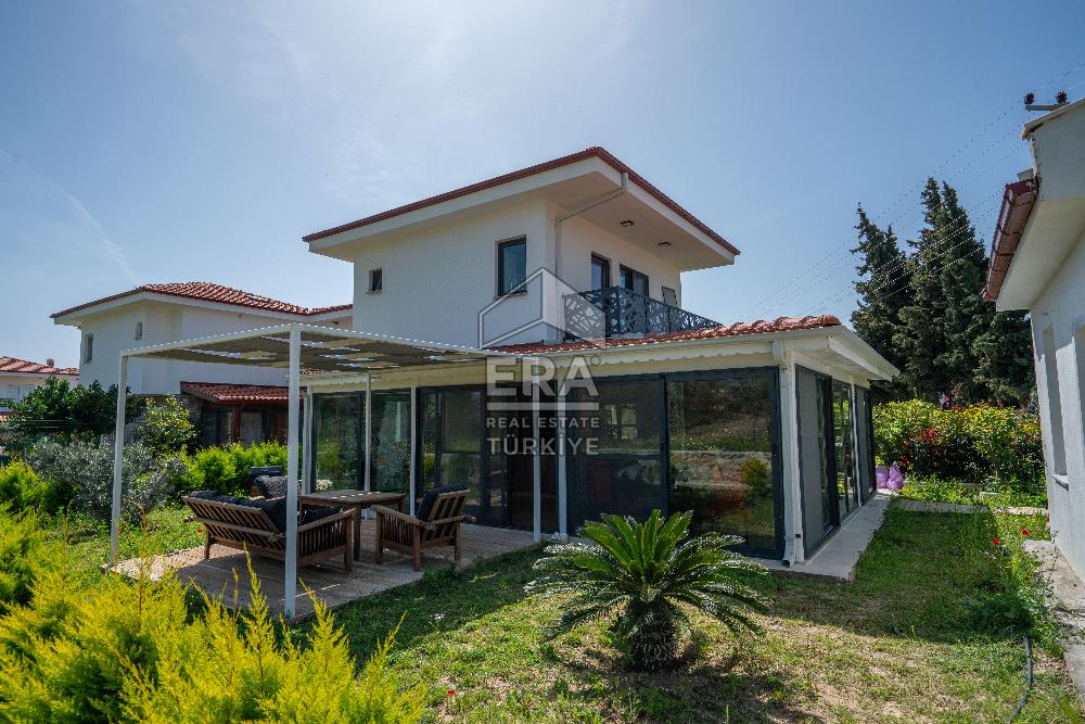 Datça Kızlanda Satılık 150m2 Lüks Bahçeli 2+1 Dubleks Villa