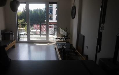 Karşıyaka Atakentte Cadde Üstü 2+1 Satılık Daire