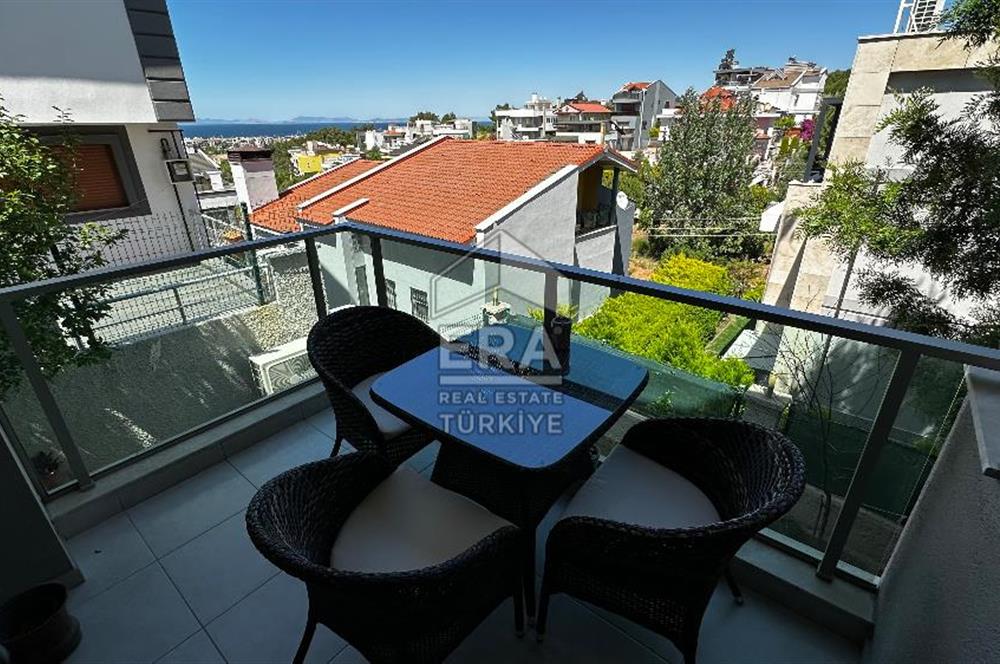 İzmir Güzelbahçe’de Deniz Manzaralı 5+2 Satılık Villa