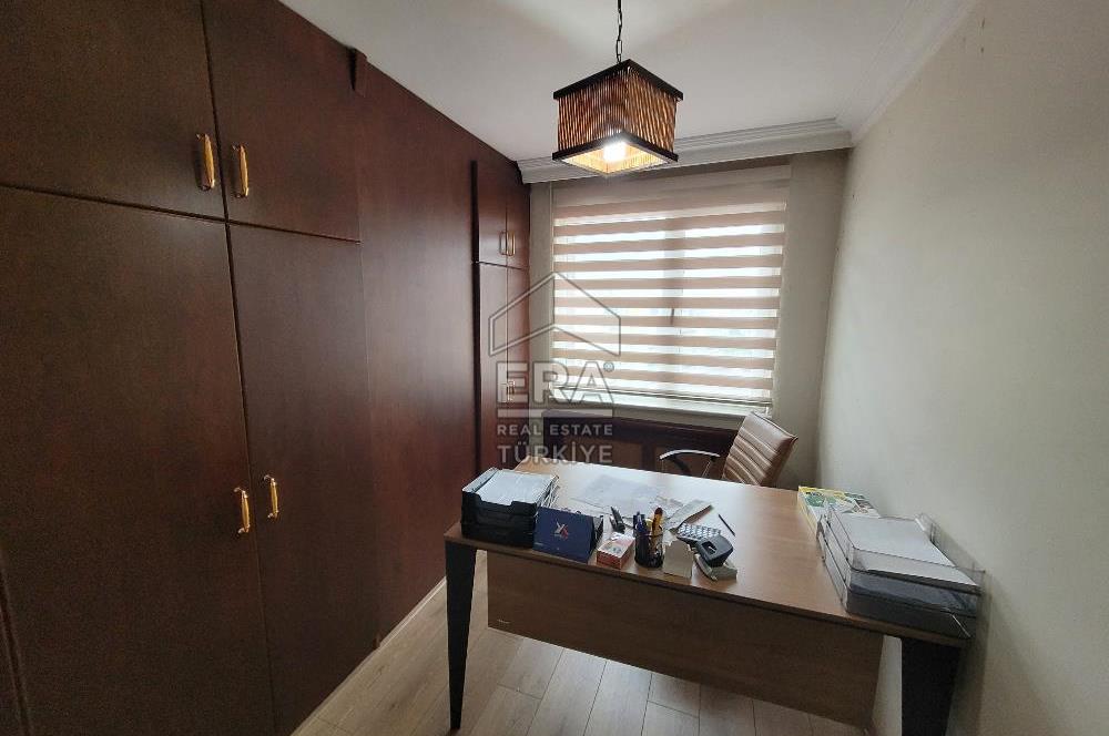 KARTAL MİNİBÜS CADDESİNDE DENİZ MANZARALI SATILIK DUBLEKS DAİRE