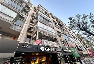 Karşıyaka Girne Caddesi Satılık 3+1 Ofis