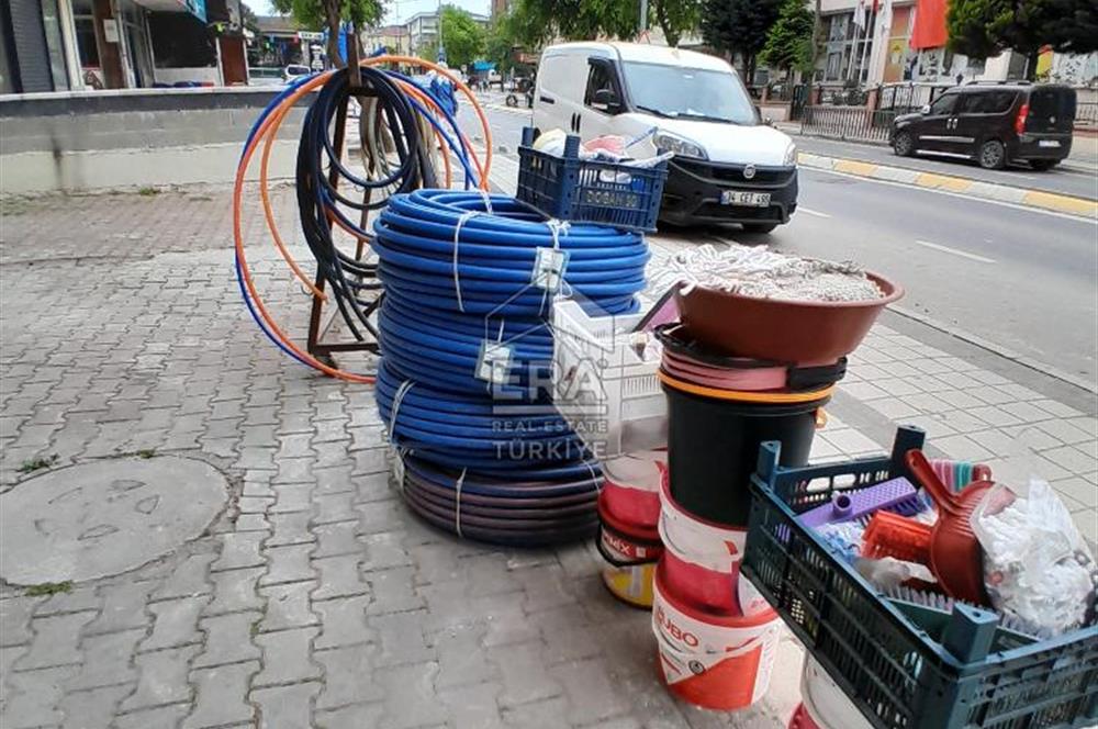 SANCAKTEPE SAMANDIRA ALSANCAK CADDESİ ÜZERİNDE DEVREN NALBUR ve DEKORASYON