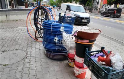 SANCAKTEPE SAMANDIRA ALSANCAK CADDESİ ÜZERİNDE DEVREN NALBUR ve DEKORASYON