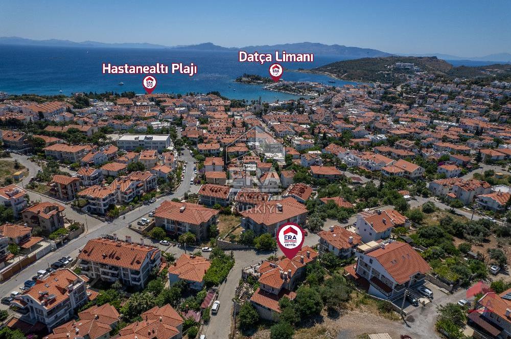 Datça Merkezde Satılık 550m2 Deniz Manzaralı Bahçeli Taş Konak