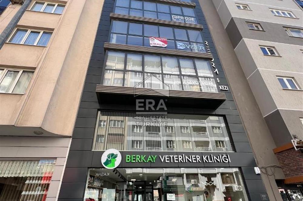 Denizli Lise Caddesi'nde Çınar'a Çok Yakın Satılık Lüks Ofis