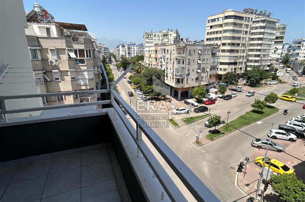 MİLLİ EGEMENLİK CADDE ÜZERİNDE GENİŞ 3+1 SATILIK DAİRE