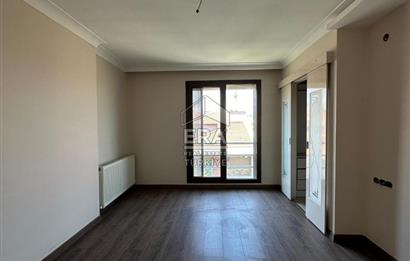 ERA SÖZ DEN BANDIRMA CADDESİ ÜZERİNDE KİRALIK 3+1 DAİRE