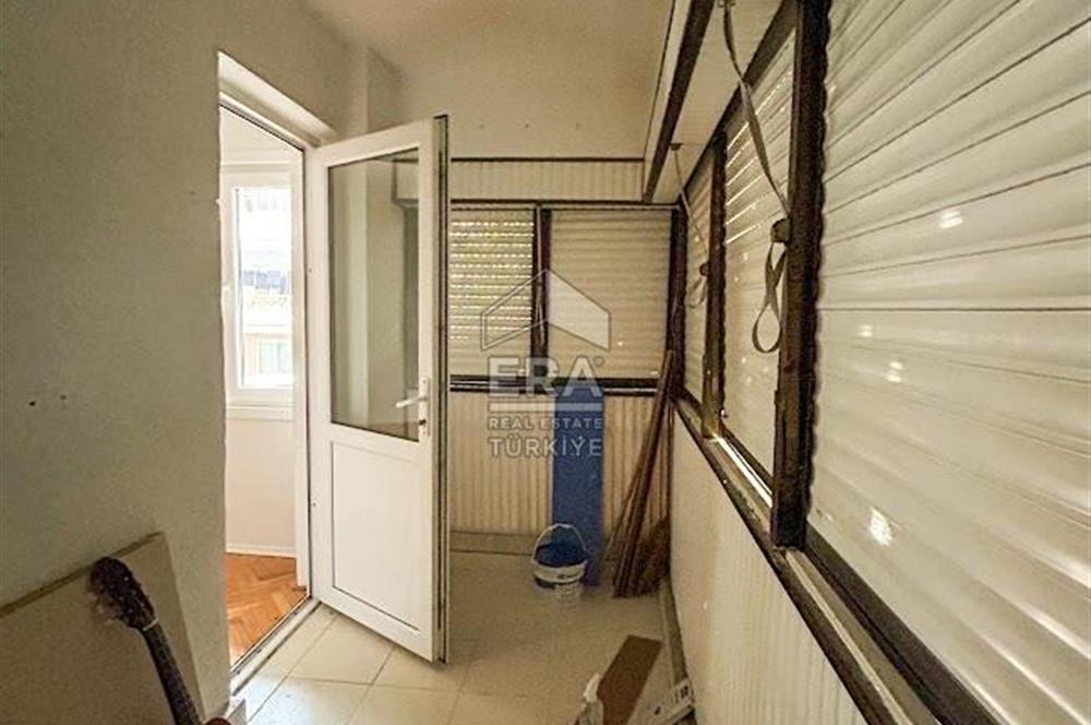 Koşuyolu 100.Yıl Sitesi'nde Satılık 2+1