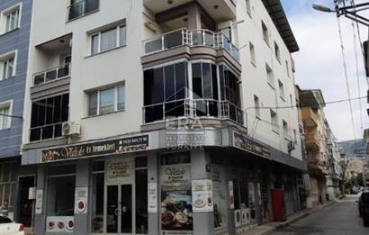 Bornova Yeşilova Mahallesinde Satılık 2+1 Daire