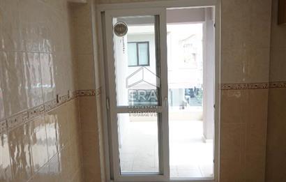 Bornova Yeşilova Mahallesinde Satılık 2+1 Daire