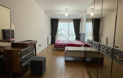 REALİSTANBUL SİTESİNDE SATILIK DAİRE 