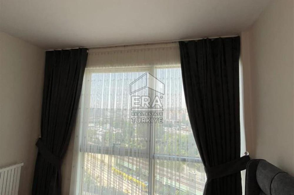 REALİSTANBUL SİTESİNDE SATILIK DAİRE 