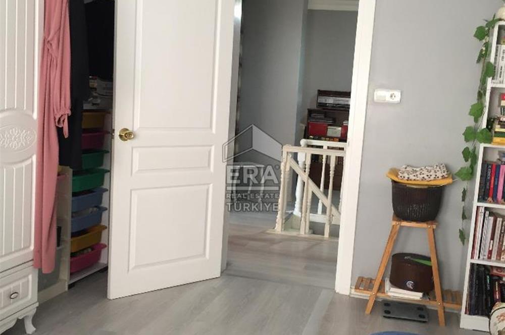 Kurtköy Palmiye Sitesi Teraslı 6+1 Satılık Dubleks