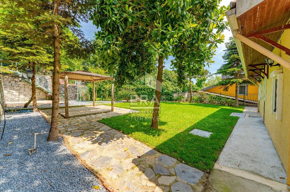 Zekeriyaköy Garanti Koza Evlerinde Vadi Manzaralı Kiralık Villa