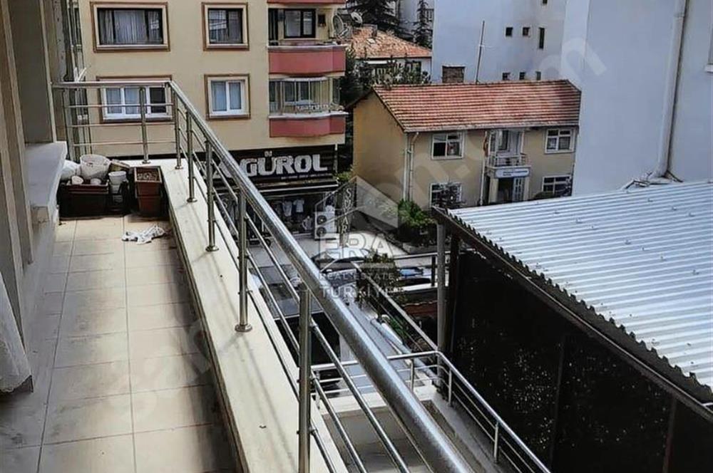 ÇUBUK ÇARŞI MERKEZDE SATILIK 3+1 DAİRE