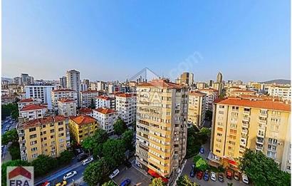 KADIKÖY BAYAR CADDESİNDE MUHTEŞEM KONUMDA KİRALIK DAİRE