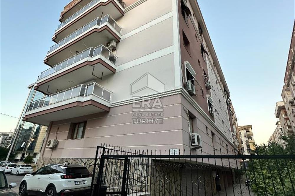 Karşıyaka Şemikler Mahallesi'nde Eşyalı 3+1 Kiralık Daire