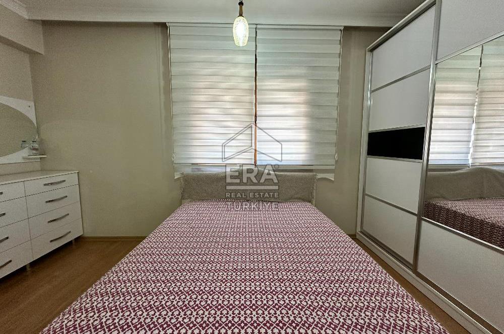 Karşıyaka Şemikler Mahallesi'nde Eşyalı 3+1 Kiralık Daire