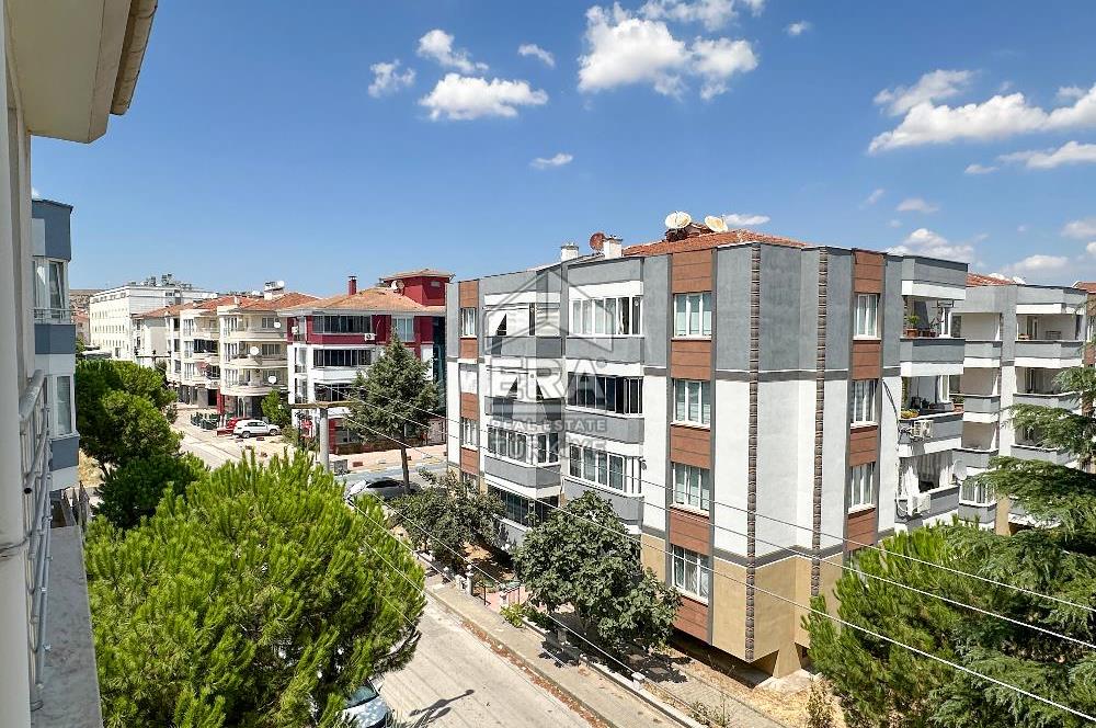 ERA SÖZ DEN PAŞAALANI SEVGİ HASTANESİNE YAKIN SATILIK 3+1 DAİRE