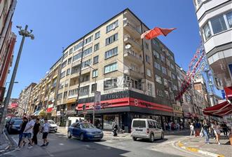 ERA SÖZ DEN KIZILAY CADDESİNDE KİRALIK EŞYALI 2+1 DAİRE