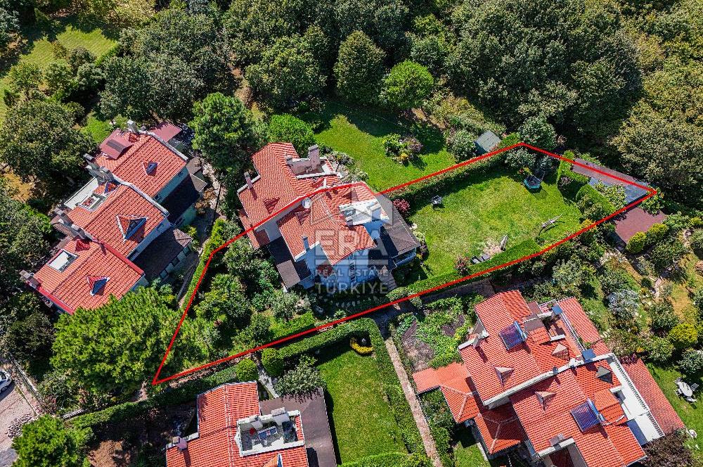 4+1, 275m2 Luxury Twin Villa i﻿n Sarıyer Uskumruköy