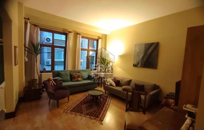 ŞİŞLİ OSMANBEY TARİHİ BİNADA SATILIK 4+1 DAİRE