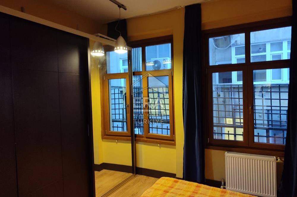 ŞİŞLİ OSMANBEY TARİHİ BİNADA SATILIK 4+1 DAİRE