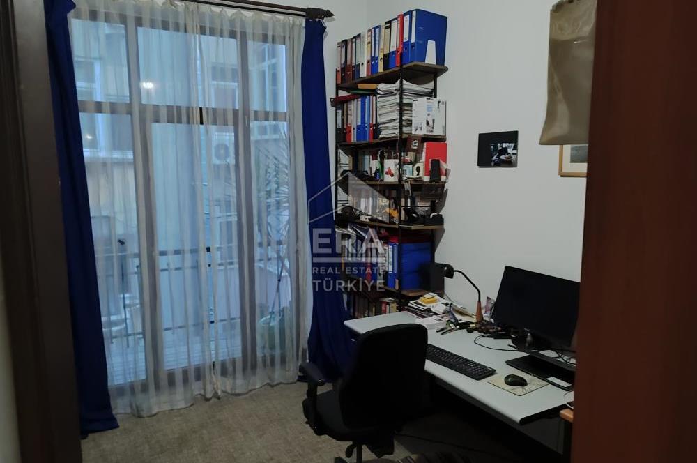 ŞİŞLİ OSMANBEY TARİHİ BİNADA SATILIK 4+1 DAİRE