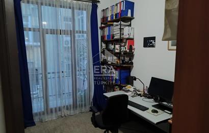 ŞİŞLİ OSMANBEY TARİHİ BİNADA SATILIK 4+1 DAİRE